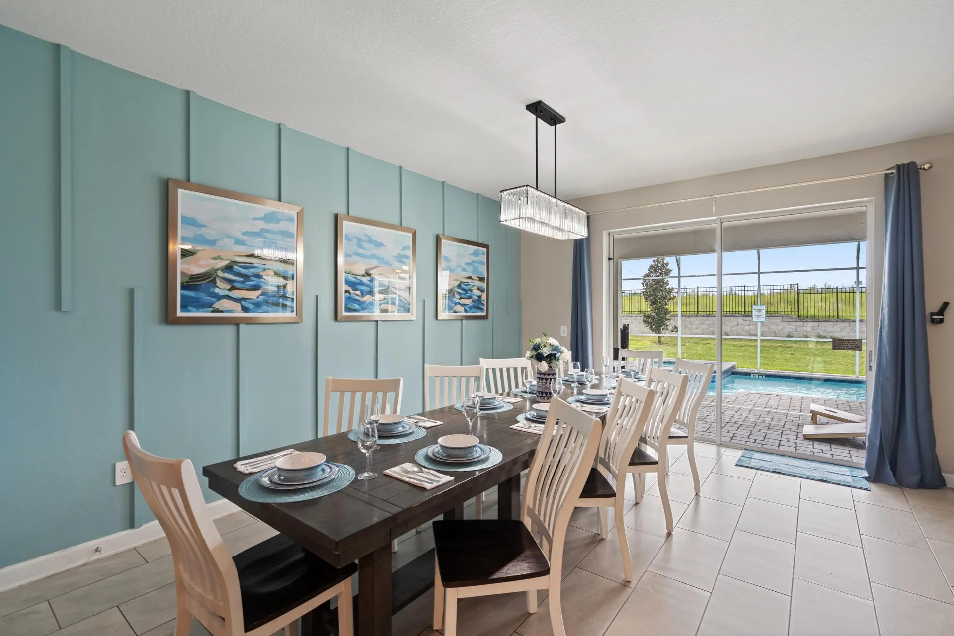 The image depicts a spacious eating area making it a perfect amenity for vacation homes near Orlando, especially for those planning trips to Disney World or Universal Studios.