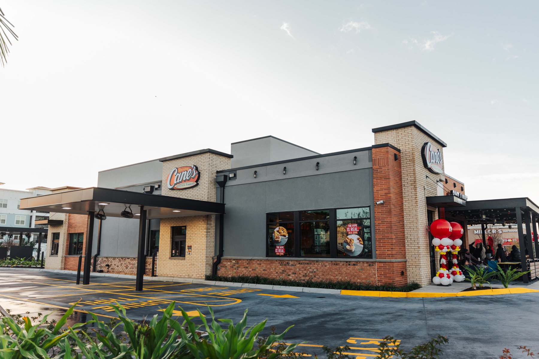 Raising Cane's Chicken Fingers on US192
